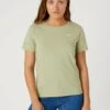 Wrangler Sign Off Tee - T-Shirt Basic - Tea Leaf -Wrangler 0322a62a555c42149b250b6cc470daad