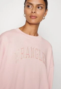 Wrangler Relaxed - Sweater - Chalk Pink 10 Wrangler Relaxed - Sweater - Chalk Pink -Wrangler 0cf94b5733144b73a8745dbf45cff3c9