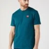 Wrangler Sign Off - T-Shirt Basic - Deep Teal Green -Wrangler 0d80cd7ad5184fea82e2db9c6885afee