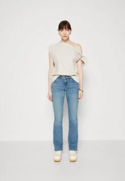 Wrangler Bootcut Jeans - Citrine -Wrangler 0de9244cc36d4371a67592ef43cee9c2