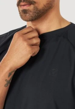 Wrangler PERFORMANCE - T-shirt Basic -Wrangler 0f2e11e24b244c39af78abbdd7db24f6