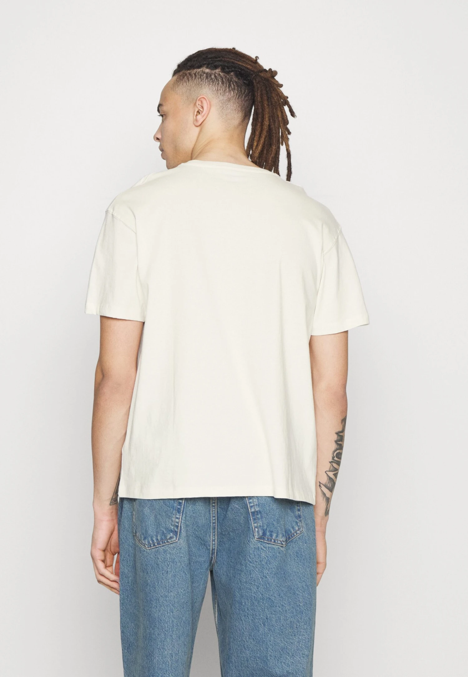Wrangler Casey Jones Pocket Tee - T-Shirt Basic - Wornwhite 5 Wrangler Casey Jones Pocket Tee - T-Shirt Basic - Wornwhite - Afbeelding 3