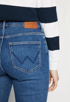 Wrangler Slim Fit Jeans - Juniper -Wrangler 152a48125fae4d308f9dea488b91d16c