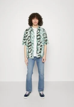 Wrangler Texas - Straight Leg Jeans - Dark Blue -Wrangler 160e4cc5e3634e04a577bfc09e8743e5