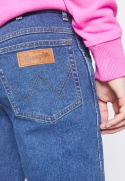 Wrangler Texas - Straight Leg Jeans - Friday -Wrangler 1ca7b35a920f4a6d91d2e6f09df7ce9f