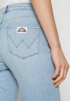 Wrangler Flare - Flared Jeans - Roadie -Wrangler 1f6404adc06a4316bddcfe845ce1fe84