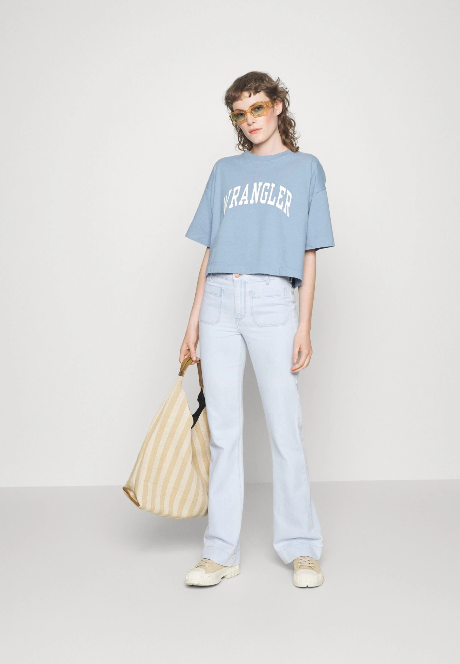 Wrangler Boxy Tee - T-Shirt Print - Stone Wash Blue 4 Wrangler Boxy Tee - T-Shirt Print - Stone Wash Blue - Afbeelding 2