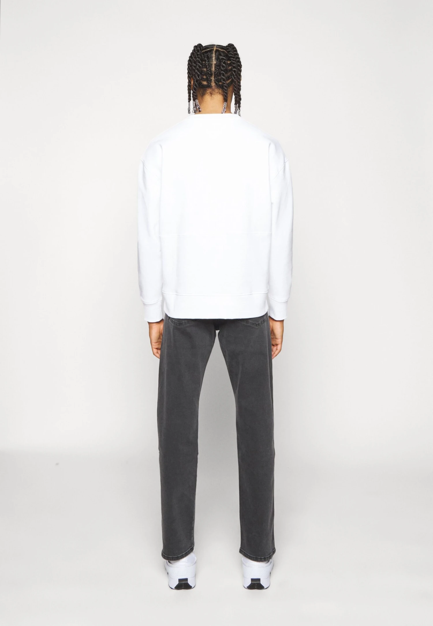 Wrangler Frontier - Relaxed Fit Jeans - Grey Denim 6 Wrangler Frontier - Relaxed Fit Jeans - Grey Denim - Afbeelding 4