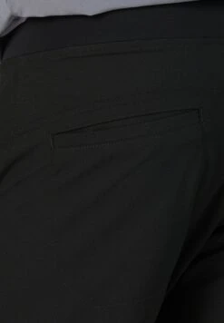 Wrangler All Terrain Gear Fwds Pull On Pant - Broek - Black -Wrangler 2313357e3b094bd6a5a7c5051f83eefc