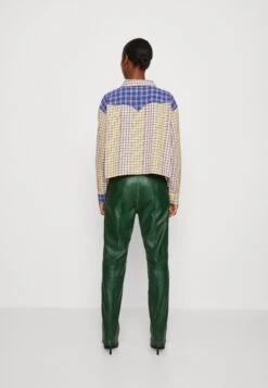 Wrangler Patch Boxy Work Shirt - Overhemdblouse - Fuchsia Rose -Wrangler 2438fae393ef4ec9b2cc8d3864756380