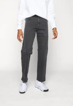 Wrangler Frontier - Relaxed Fit Jeans - Grey Denim 12 Wrangler Frontier - Relaxed Fit Jeans - Grey Denim -Wrangler 28497338c851432c8a6fc5e6eb834cac