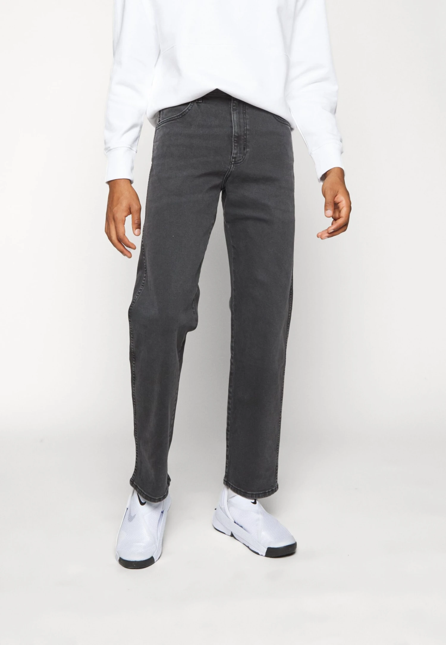 Wrangler Frontier - Relaxed Fit Jeans - Grey Denim 5 Wrangler Frontier - Relaxed Fit Jeans - Grey Denim - Afbeelding 3