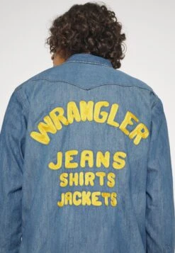 Wrangler Leon - Overhemd - Washed Indigo 15 Wrangler Leon - Overhemd - Washed Indigo -Wrangler 2fc63c3444ce472c96caf7d48558ece2