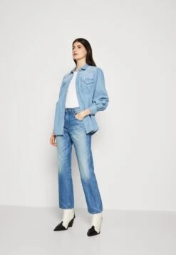 Wrangler Wrancher - Relaxed Fit Jeans - Hot Springs -Wrangler 3d5ddbf3da1a44e7a275534fb96710f0