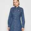 Wrangler Slim Western Dress - Blousejurk - Curious Cat 2 Wrangler Slim Western Dress - Blousejurk - Curious Cat -Wrangler 401d53a52163480fa3bf69d803d4762e