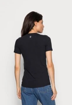 Wrangler All Terrain Gear Ss Tee - T-Shirt Basic - Black -Wrangler 44013a5c5ceb48809f4b7983b5f507b1
