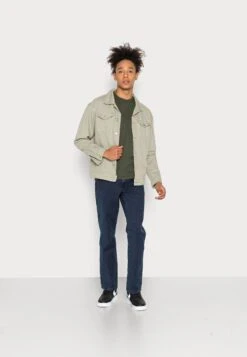 Wrangler Texas - Straight Leg Jeans - Coalblue Stone -Wrangler 497a5f5020a64ef4b1640ab0851f5baa