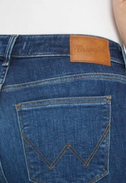 Wrangler Bootcut Jeans - Evie -Wrangler 49b6adcfe7e245bfbcb7ff9e29d1c0c3