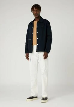 Wrangler Lichte Jas - Black -Wrangler 4c8d313b815c4a9099d7e902d4f95e5c