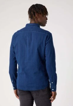 Wrangler Ls 1 Pocket Button Down - Overhemd - Blau -Wrangler 4fe588ba969a4b9eae36b03b299181f6