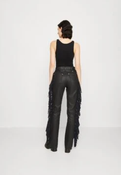 Wrangler Westward - Flared Jeans - Black -Wrangler 555a70d20d2b455c97e7d95806afadc4