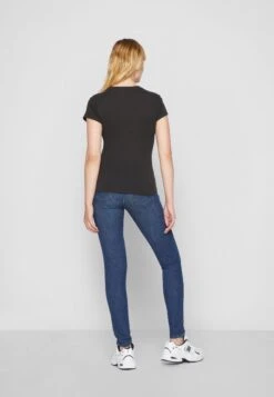 Wrangler Shrunken Band Tee - T-Shirt Print - Faded Black 12 Wrangler Shrunken Band Tee - T-Shirt Print - Faded Black -Wrangler 60c80ac55aa24c5fa9119563e3399ff7