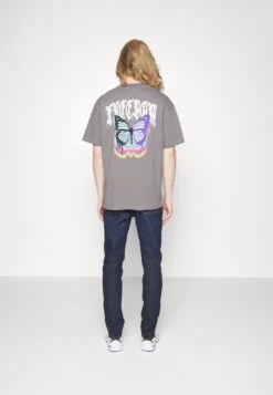 Wrangler Larston - Slim Fit Jeans - Landed -Wrangler 626c353bbc524b909c2495abb2d512e5