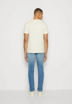 Wrangler Graphic Tee - T-Shirt Print - Vanilla Ice -Wrangler 63b0cdb71ff245d9977b87bd5787c342