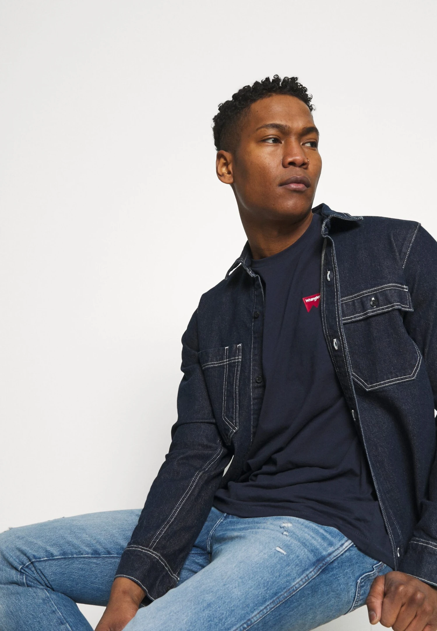 Wrangler Sign Off Tee - T-Shirt Basic - Navy 6 Wrangler Sign Off Tee - T-Shirt Basic - Navy - Afbeelding 4