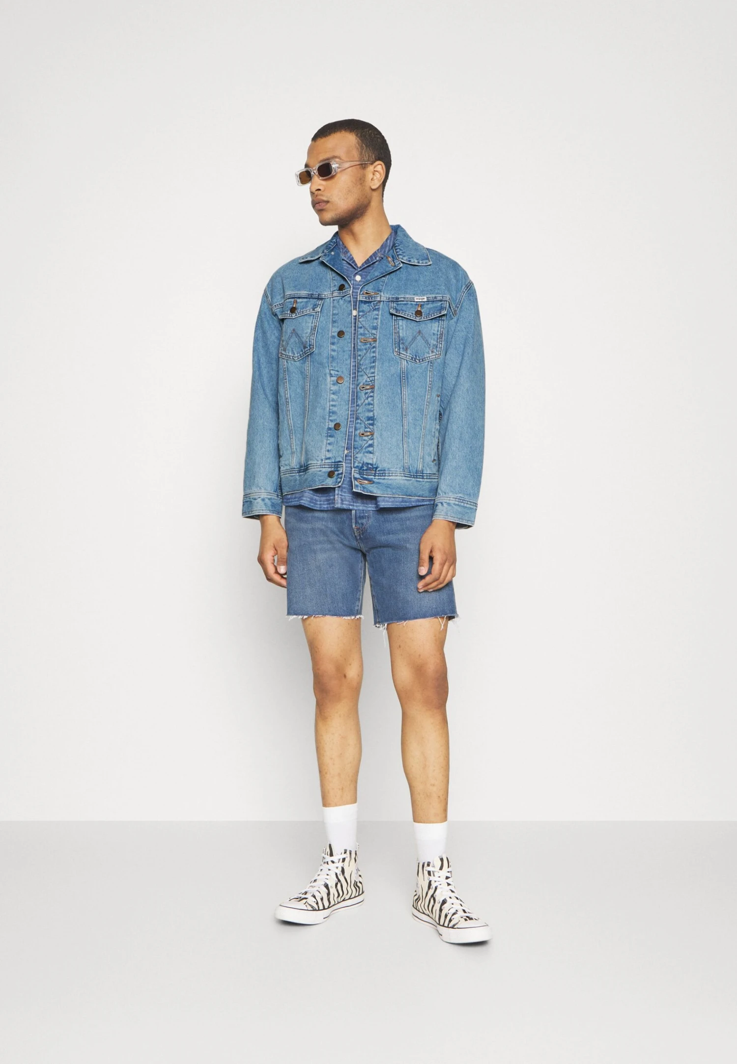 Wrangler Anti Fit Jacket - Spijkerjas - Azure Blue 4 Wrangler Anti Fit Jacket - Spijkerjas - Azure Blue - Afbeelding 2