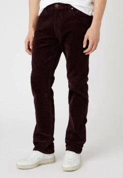 Wrangler Greensboro Corduroy - Broek - Fudge