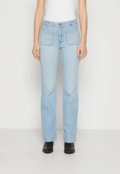 Wrangler Flare - Flared Jeans - Roadie