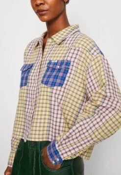 Wrangler Patch Boxy Work Shirt - Overhemdblouse - Fuchsia Rose -Wrangler 73c82768b3e74800b3f964f959e267e1