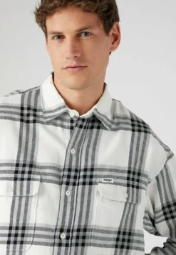 Wrangler Patch Pocket - Overhemd - White 10 Wrangler Patch Pocket - Overhemd - White -Wrangler 7a2326c9f7074676913b08334f24dbef