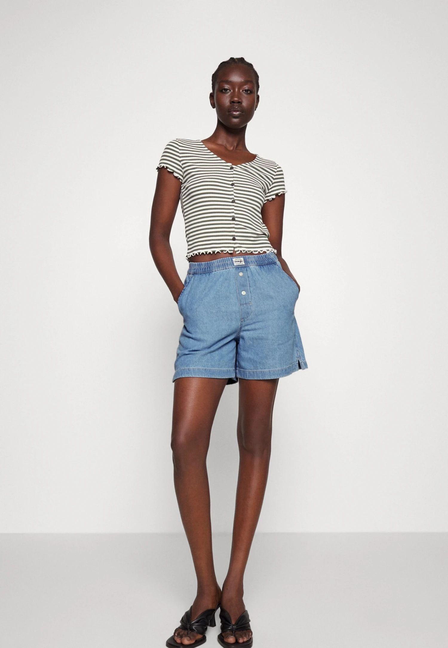 Wrangler Boxer - Jeansshort - Light Stonewash 7 Wrangler Boxer - Jeansshort - Light Stonewash - Afbeelding 5