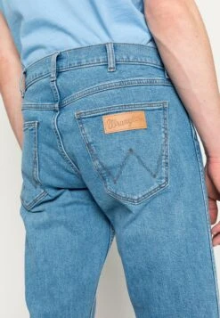 Wrangler Greensboro - Straight Leg Jeans - Mid Term -Wrangler 859f426feb7446c19da1fbbf15e4fb0b