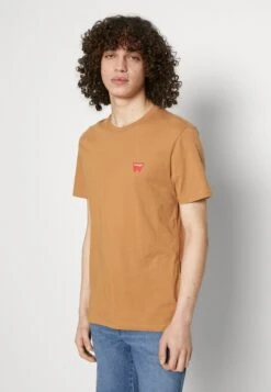 Wrangler Sign Off Tee - T-Shirt Basic - Tobacco Brown -Wrangler 873688edb6954c068b44ca0823870bbe