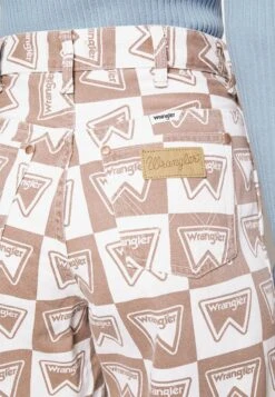 Wrangler Mom - Relaxed Fit Jeans - Frapuccino 11 Wrangler Mom - Relaxed Fit Jeans - Frapuccino -Wrangler 8b8cc1a07478435db794c6940b170720