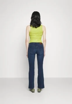 Wrangler Bootcut Jeans - Nightshade -Wrangler 8d4434a60bb54249b4be8e64d88174d9