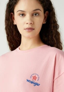 Wrangler Girlfriend - T-Shirt Print - Sick Pink 10 Wrangler Girlfriend - T-Shirt Print - Sick Pink -Wrangler 91025fb0855f46f89a12361a87f1488e