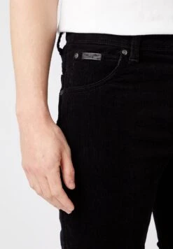 Wrangler Texas Corduroy - Broek - Black 12 Wrangler Texas Corduroy - Broek - Black -Wrangler 9de0bbc11a1a40f6a3cec9221a89c763