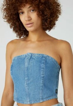 Wrangler Top - Prince -Wrangler a0b22d2830d64758aefb19decbe98783