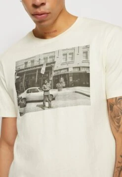 Wrangler Graphic Tee - T-Shirt Print - Vanilla Ice -Wrangler a43aef868d3245dcbba11e89cd378968