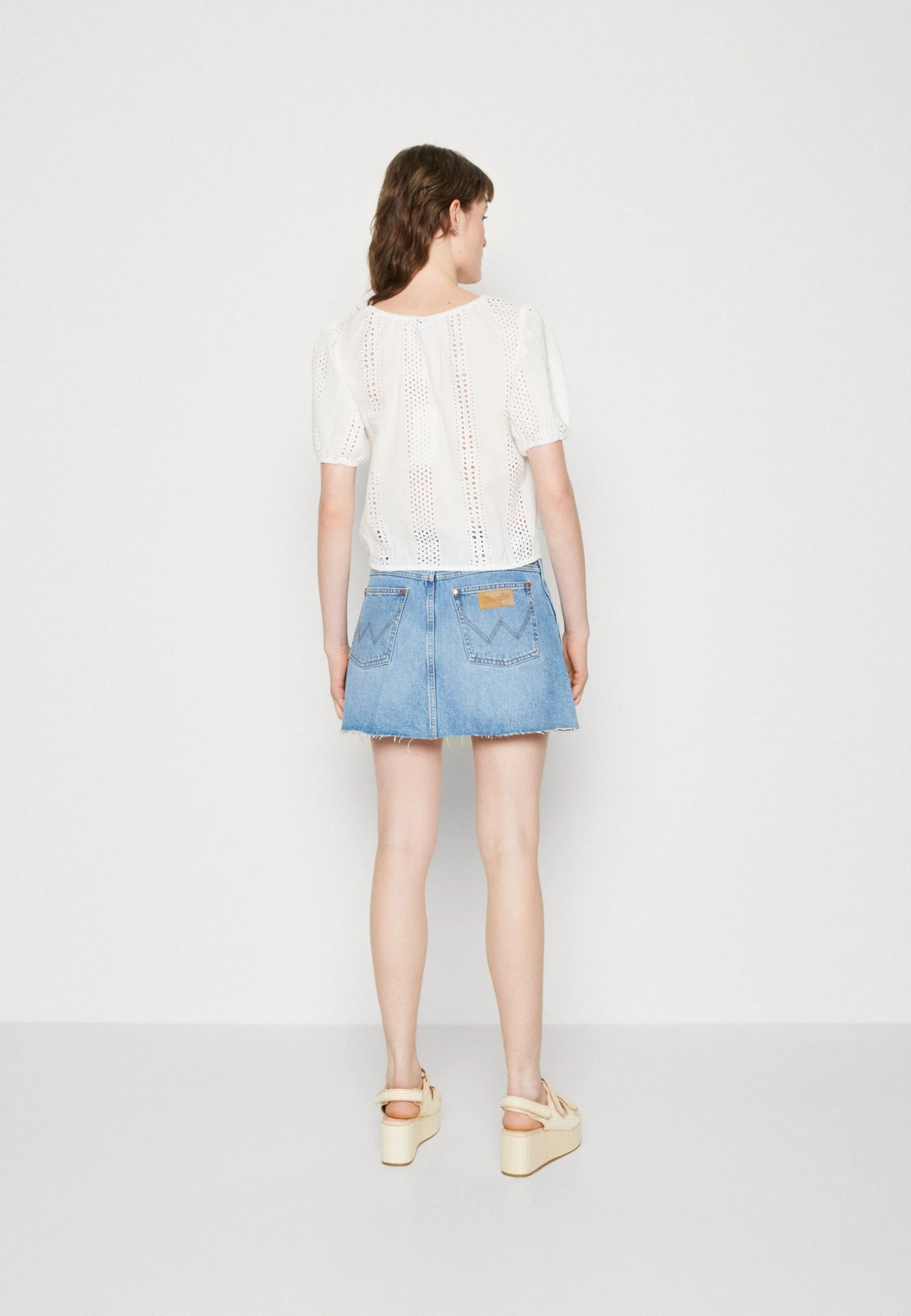 Wrangler Summer Puff- T-Shirt Print - White 5 Wrangler Summer Puff- T-Shirt Print - White - Afbeelding 3