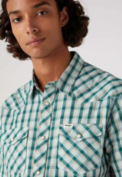 Wrangler Short Sleeve Western- Overhemd - Grün 9 Wrangler Short Sleeve Western- Overhemd - Grün -Wrangler a7ef2150e6cc4ffda8fd636462f2fb63