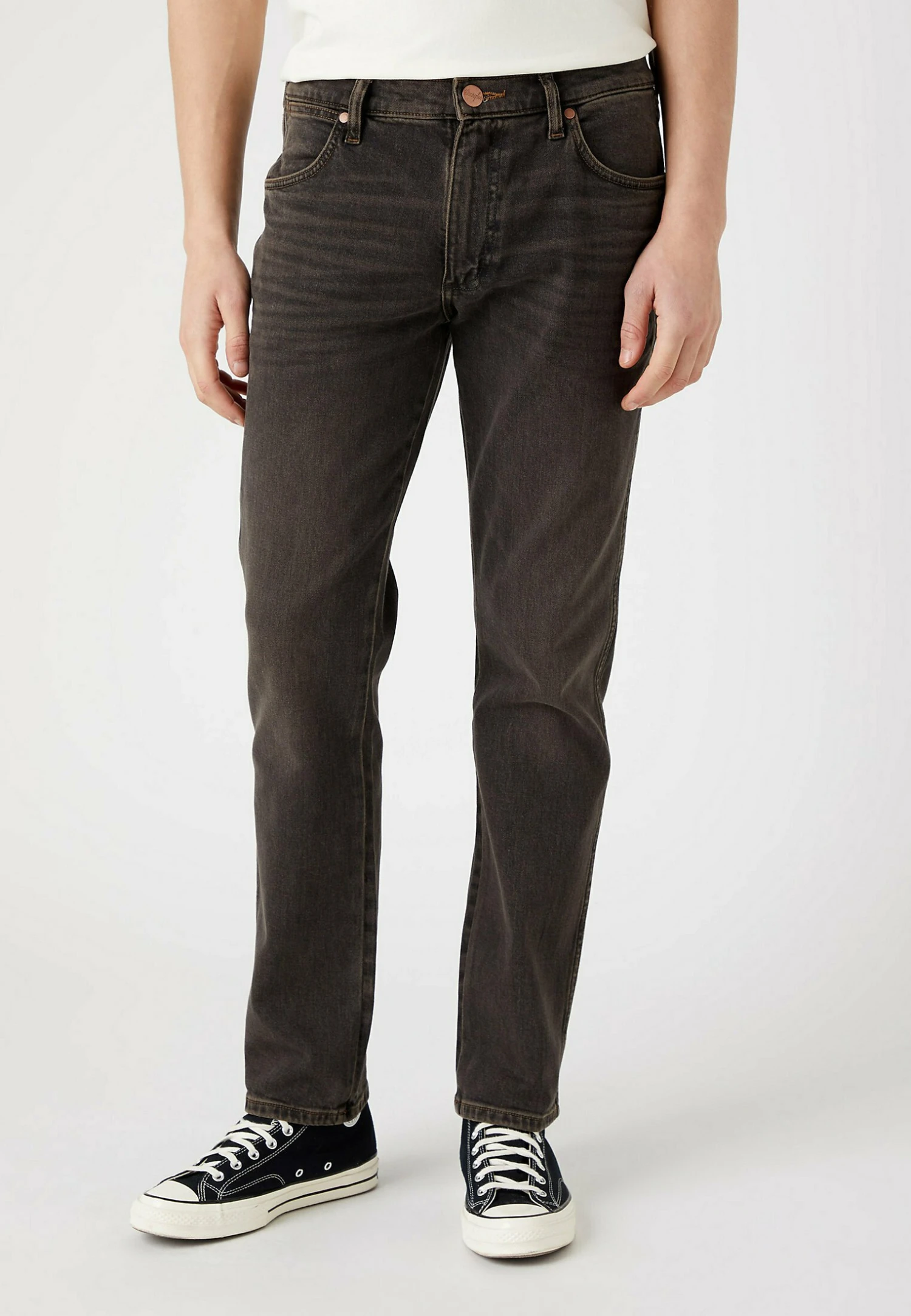 Wrangler Greensboro - Straight Leg Jeans - Black Clay Washed 3 Wrangler Greensboro - Straight Leg Jeans - Black Clay Washed
