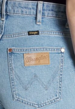 Wrangler Mom - Straight Leg Jeans - Blue -Wrangler b1956e69965d420081ec717e72e1f97f