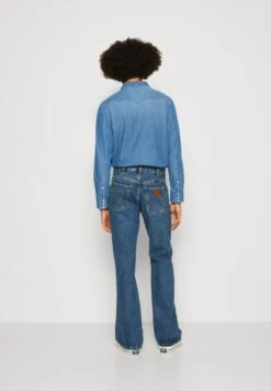 Wrangler Fox - Bootcut Jeans - Dark Indigo -Wrangler b554d3588c5944cf871b165837b326cd