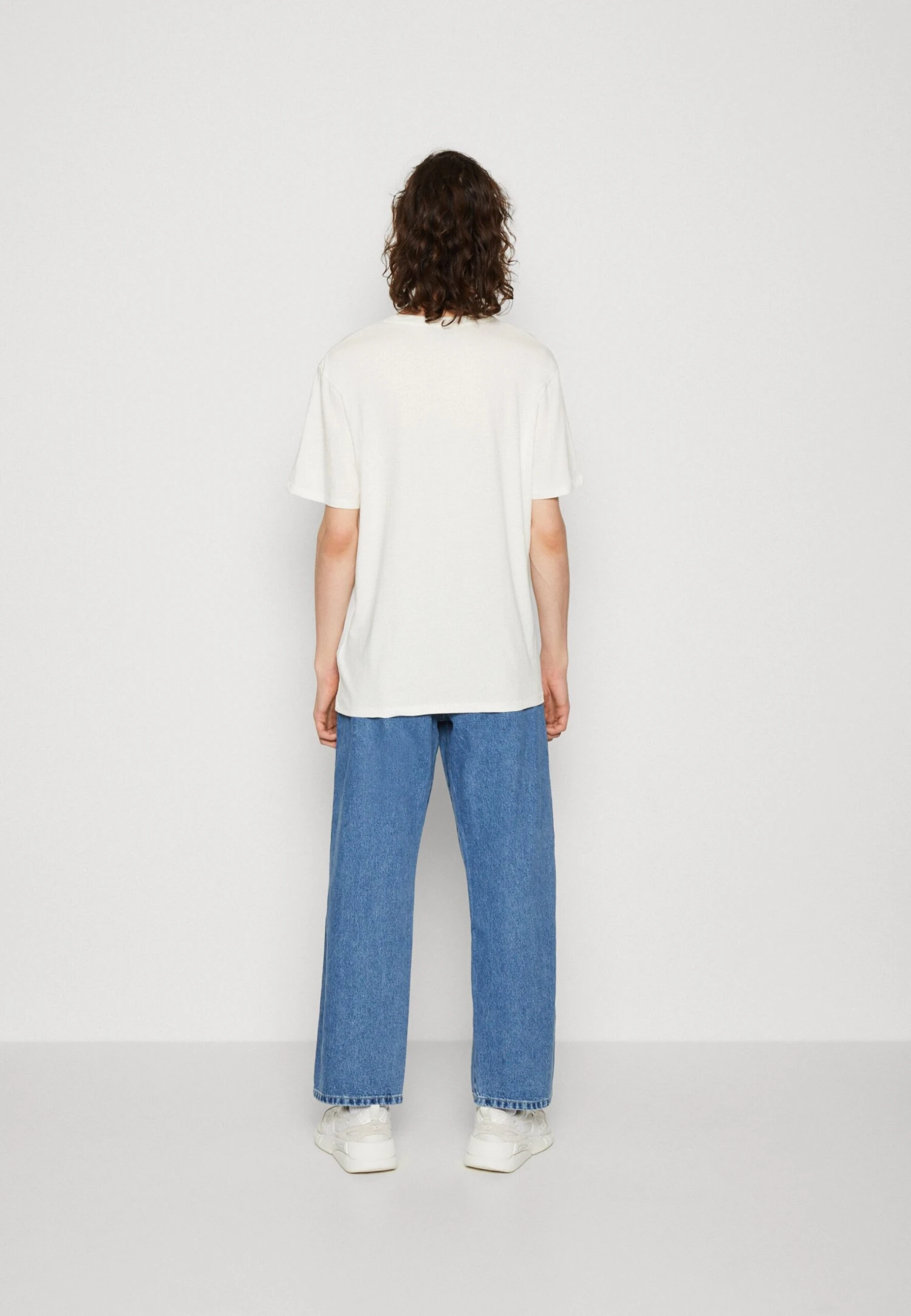 Wrangler Sign Off Tee 2 Pack- T-Shirt Basic - Captains Blue 5 Wrangler Sign Off Tee 2 Pack- T-Shirt Basic - Captains Blue - Afbeelding 3