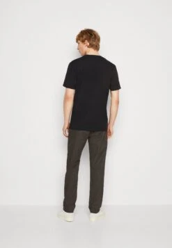 Wrangler Tee - T-Shirt Print - Black 10 Wrangler Tee - T-Shirt Print - Black -Wrangler bf938356b3c6427f92e3f06ec4d533aa